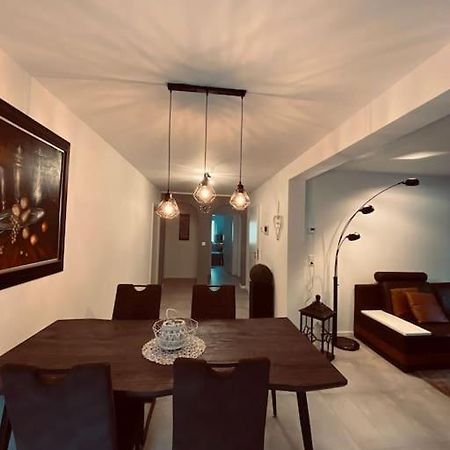 Grosse Moderne Ferienwohnung Auch Als Monteur Unterkunft Nutzbar, In Stolberg - Vicht Buitenkant foto