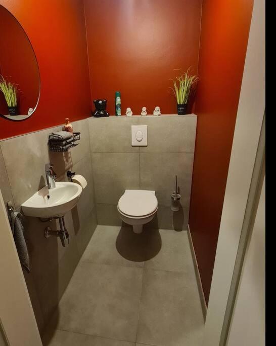 Grosse Moderne Ferienwohnung Auch Als Monteur Unterkunft Nutzbar, In Stolberg - Vicht Buitenkant foto
