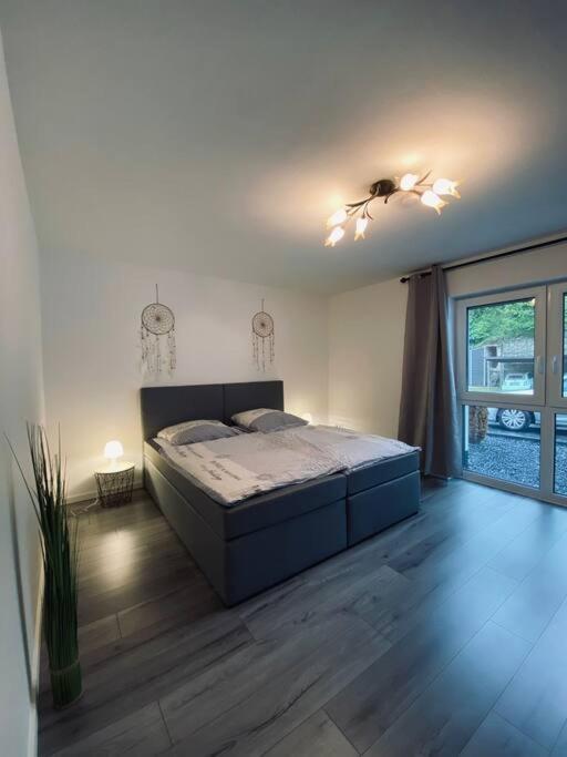Grosse Moderne Ferienwohnung Auch Als Monteur Unterkunft Nutzbar, In Stolberg - Vicht Buitenkant foto