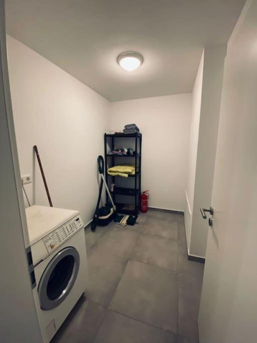 Xxl Ferienwohnung 100 Qm Auch Als Monteur Unterkunft Nutzbar, Stolberg - Aachen Stolberg (Rhineland) Buitenkant foto
