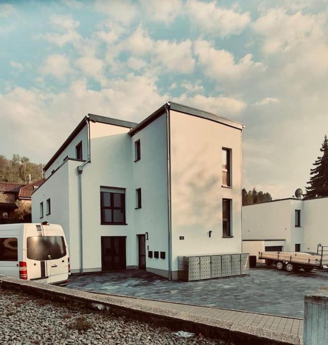 Grosse Moderne Ferienwohnung Auch Als Monteur Unterkunft Nutzbar, In Stolberg - Vicht Buitenkant foto