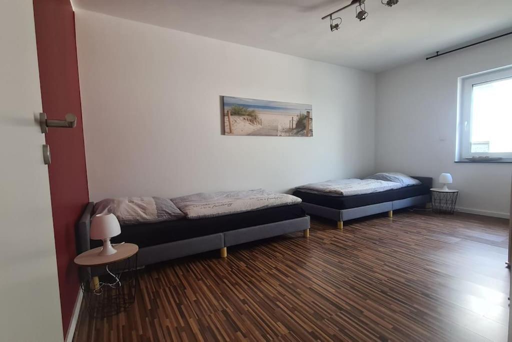 Grosse Moderne Ferienwohnung Auch Als Monteur Unterkunft Nutzbar, In Stolberg - Vicht Buitenkant foto